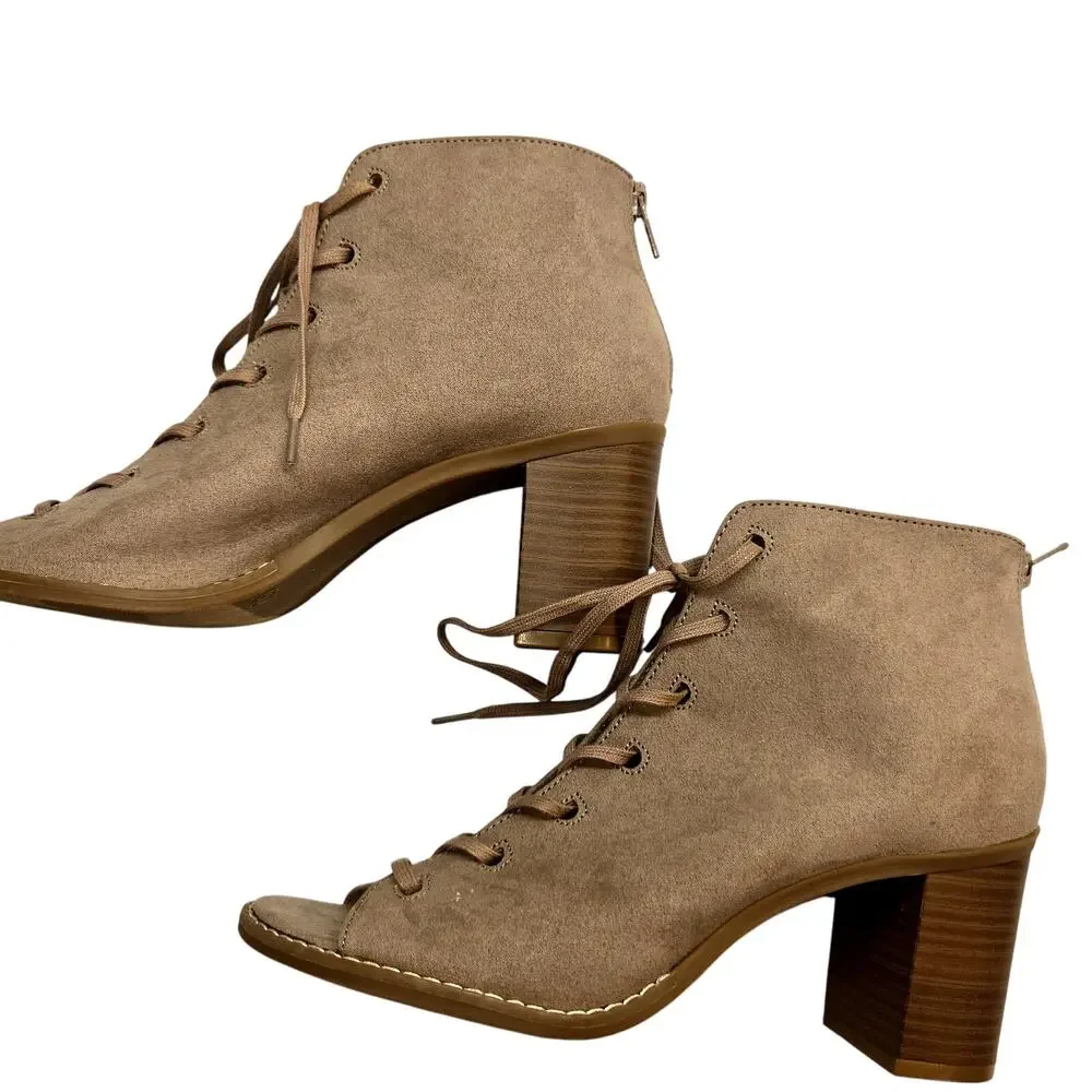 NWOT Old Navy 8 Women's Ankle Boots 3 Inch Heel Lace Up Shoes New No Tags
